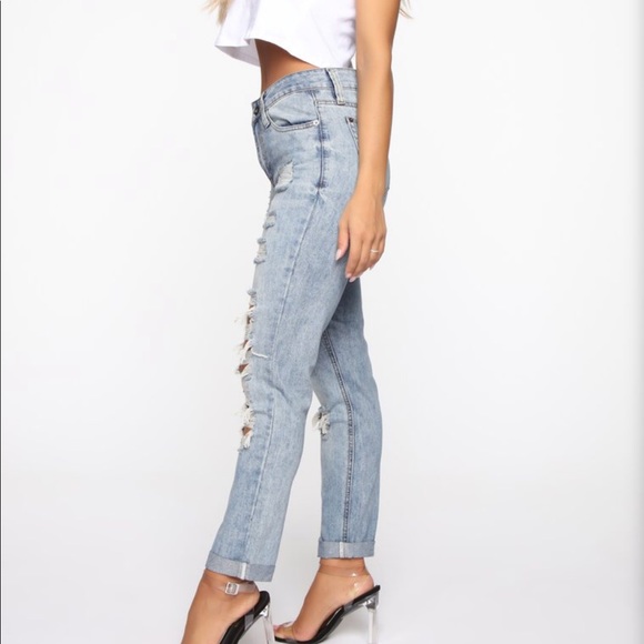 Fashion Nova Lesson Learned Distressed Jean - Picture 3 of 4